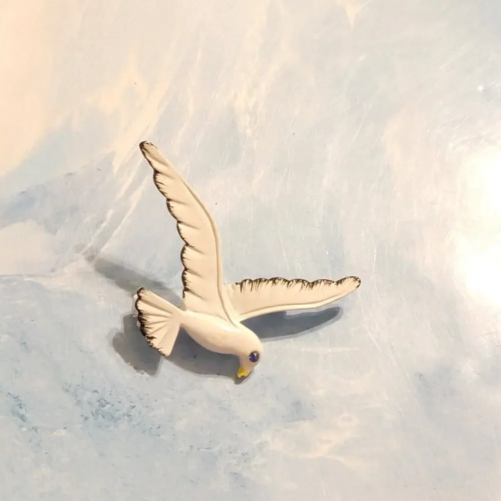 Vintage GERRYS Seagull Brooch Pin 2.25